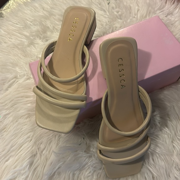 CESSCA LOW HEEL SLIPPERS SIZE 7 NEW NEVER WORN - Picture 2 of 4